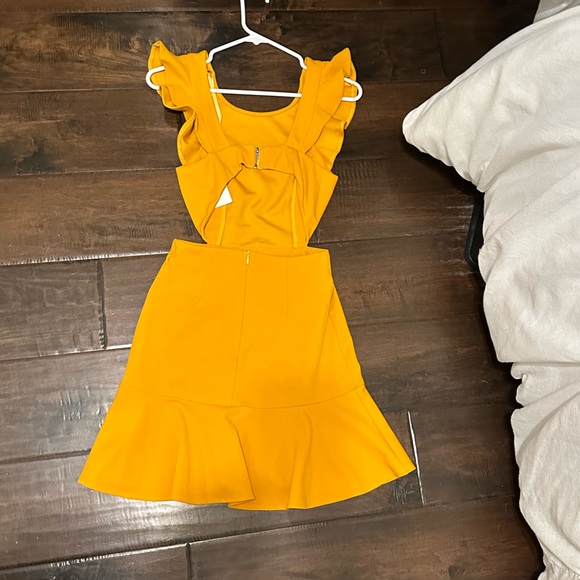 Extremely comfy, stretchy, never worn before Selfie Leslie dress - Picture 2 of 2